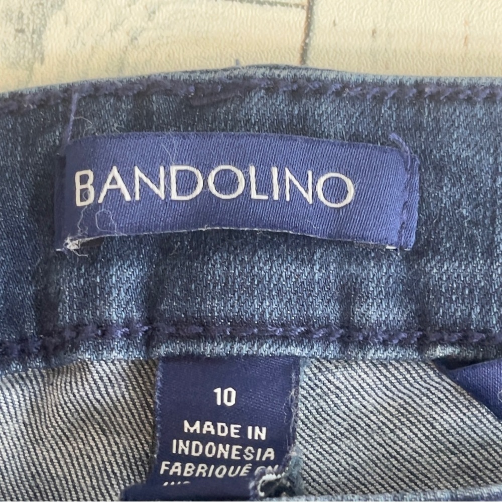 Bandolino Millie Capri Frayed Hem 5 Pocket Denim 10 - Picture 2 of 8
